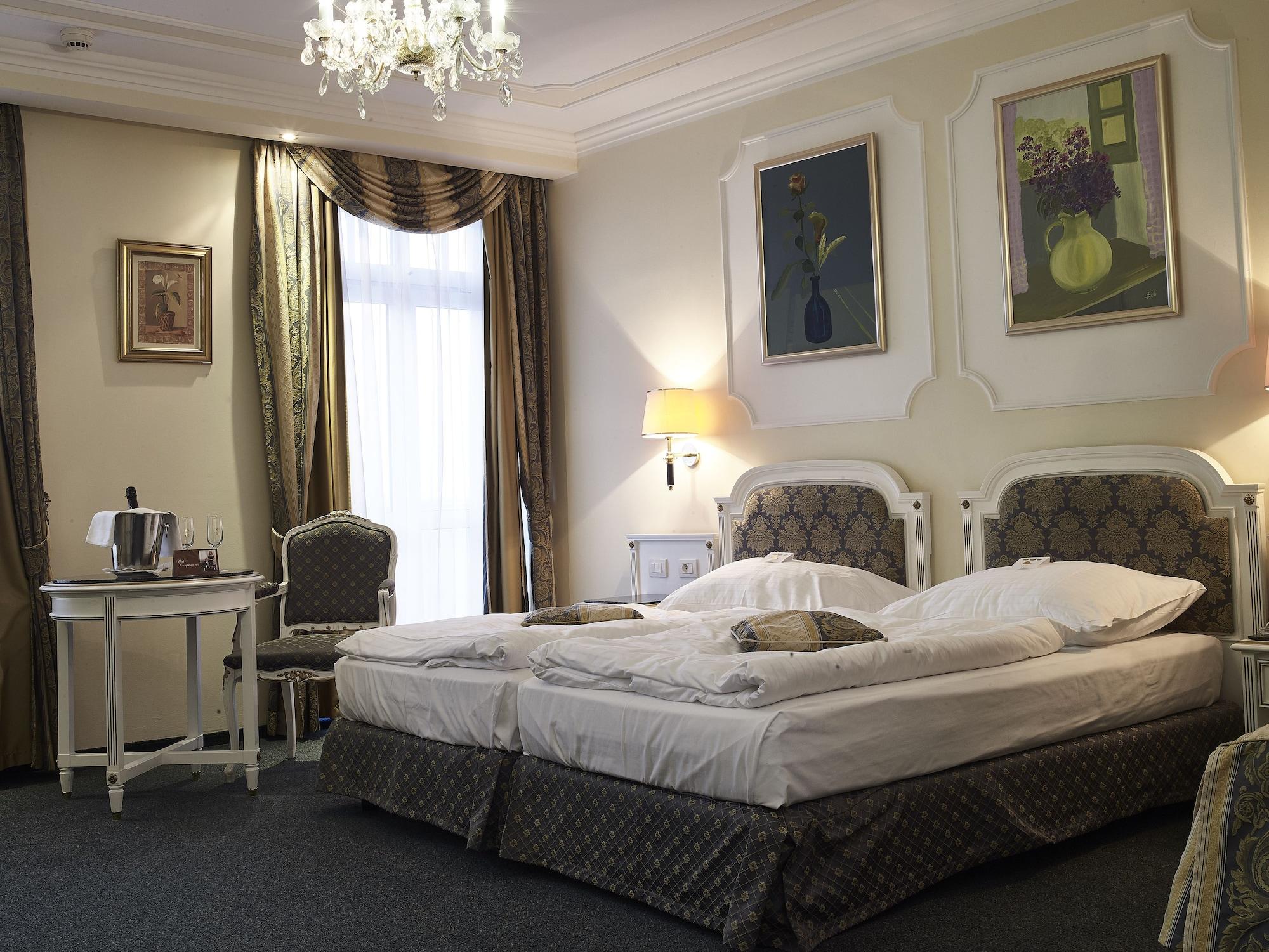 Esplanade Spa And Golf Resort Marianske Lazne Ngoại thất bức ảnh