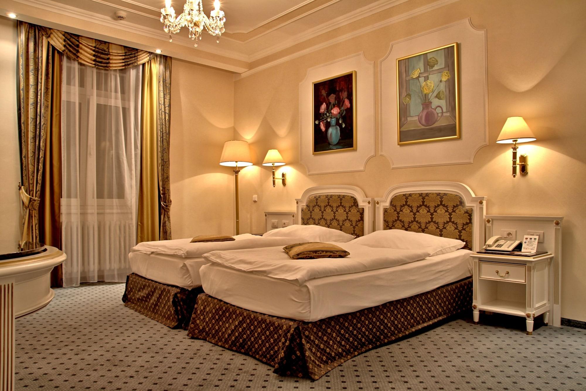 Esplanade Spa And Golf Resort Marianske Lazne Ngoại thất bức ảnh