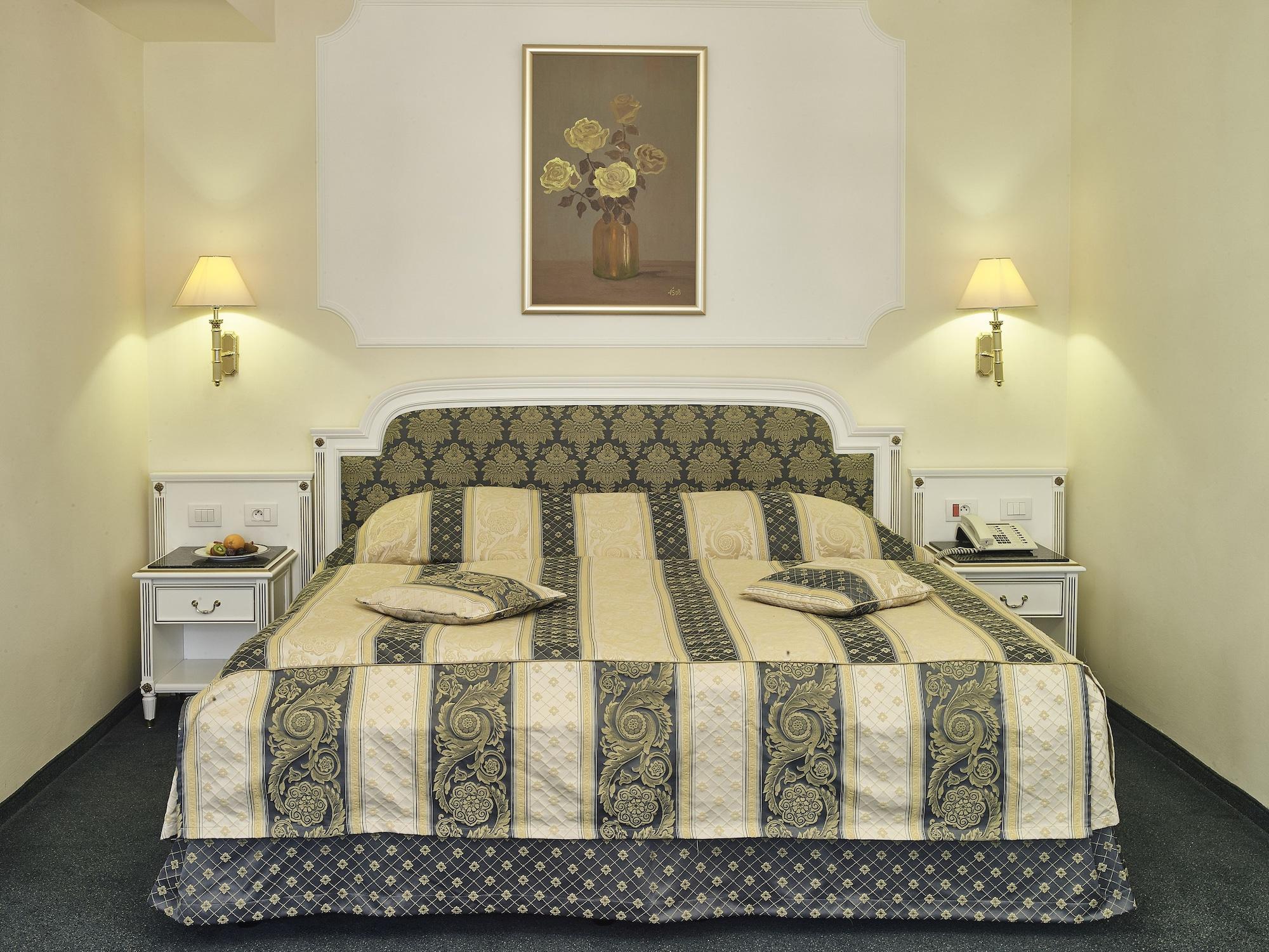 Esplanade Spa And Golf Resort Marianske Lazne Ngoại thất bức ảnh